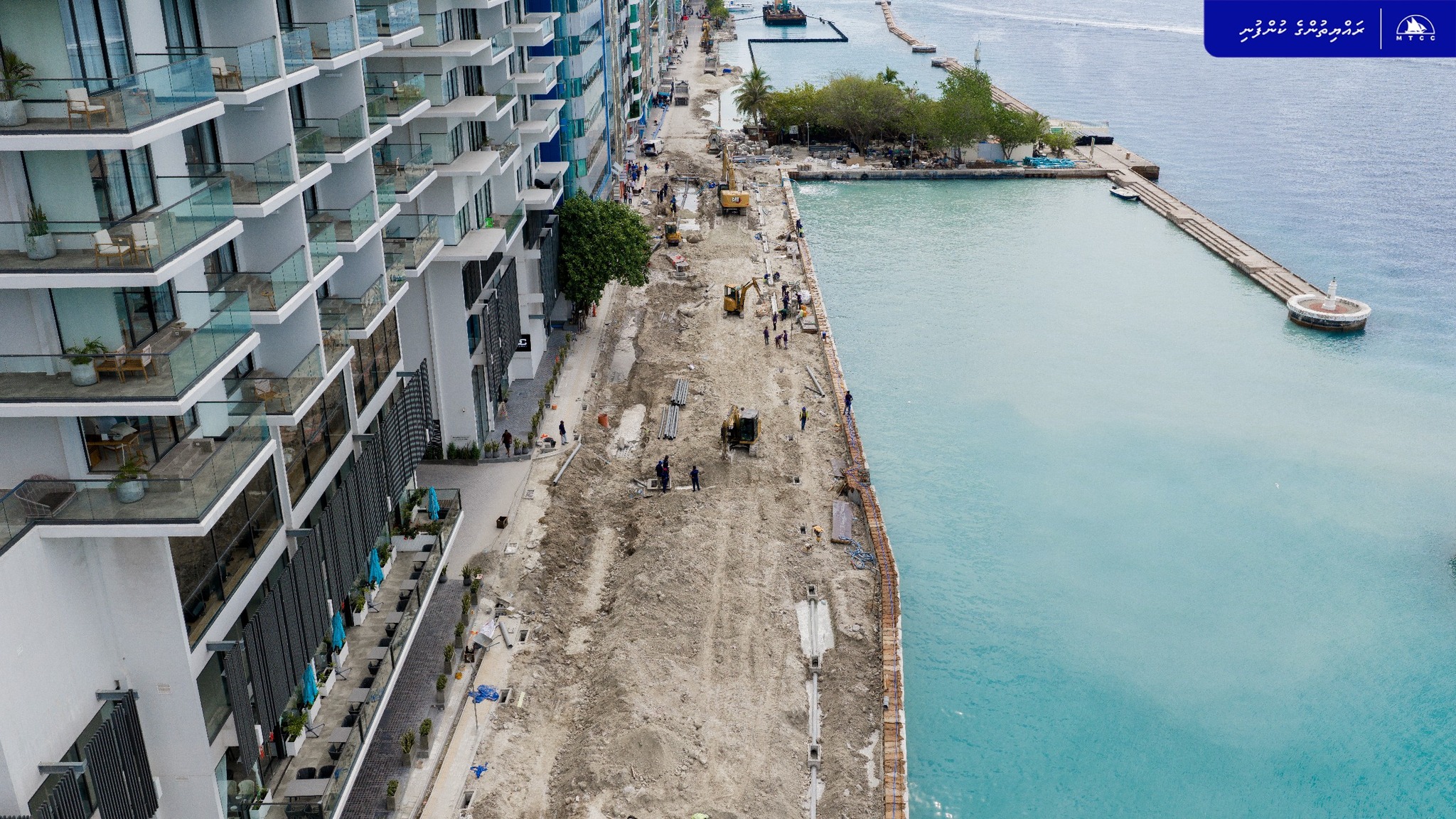 ބޮޑުތަކުރުފާނު މަގު ފުޅާކުރުން: ބީއެމްއެލް ކުރިމަތީ ފަޅު ހިއްކައި ޕާކިން ޒޯނެއް ހަދަނީ