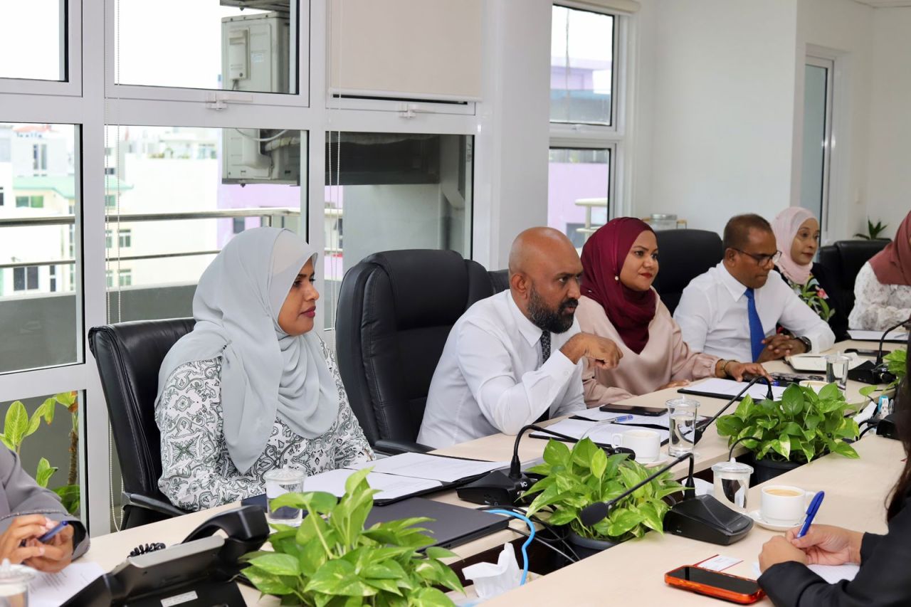 ވޯޓުލުމުގައި ރިޝްވަތުން ދުރުވެ އަމާނާތްތެރިވުމަށް އޭސީސީން ގޮވާލައިފި