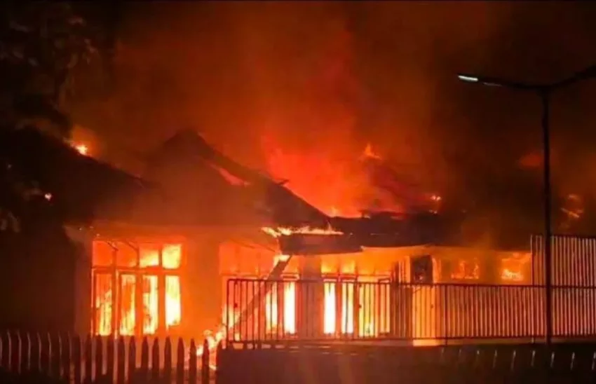 އަލިފާން ރޯވި ގއ. އަތޮޅު ސްކޫލަށް މުދާ ގެންދިޔައީ އަޑިޔަށް ދިޔަ "އުދަރެސް" ބޯޓުގައި