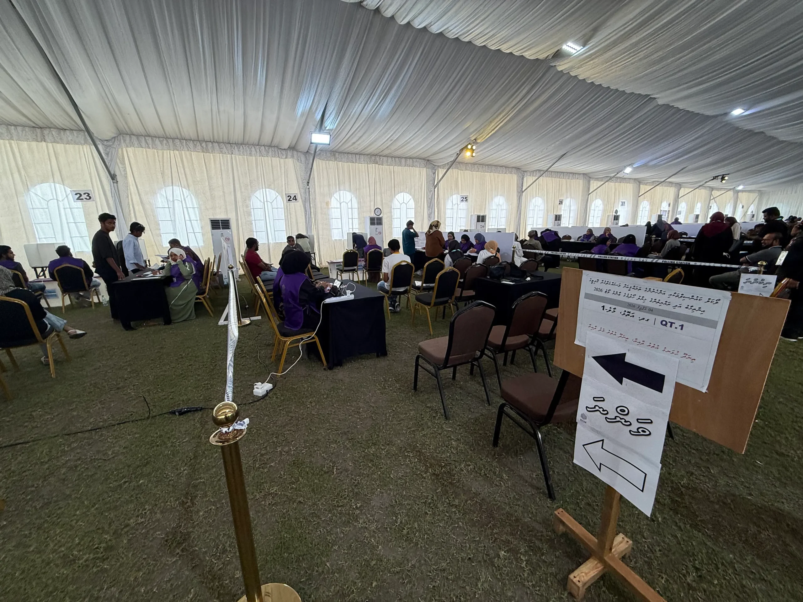 ލޯކަލް ކައުންސިލް އިންތިޚާބާއި ޚިޔާލު ހޯދުމުގެ ވޯޓުލުން މުޅި ރާއްޖޭގައި ފަށައިފި