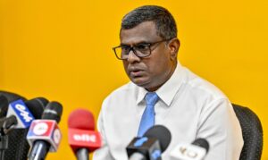 އިބްރޭ އާއި މައުރޫފް މަގާމުން ވަކިކުރީ ޗެއަރ ޕާސަންއަށް އެއްބާރުލުން ނުދޭތީ