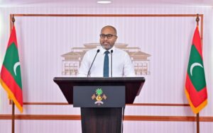 ދަނާލުގައި ނިޔާވި އަންހެން މީހާ ފުލުހުންނަށް ގުޅިކަމަށް ފެތުރޭ ވާހަކަތައް ދޮގު ކޮށްފި