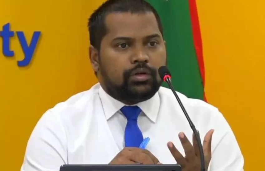 އެމްޑީޕީގެ އެތެރޭގެ ކޯޅުންގަނޑު ހޫނުވެ، ޕާޓީގެ ލީގަލް ޑިރެކްޓަރު މަޤާމުން ވަކިކޮށްފި