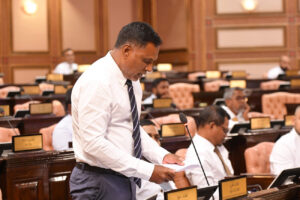 ސަރުކާރު ކުންފުނިތަކުން މުވައްޒަފުން ވަކިކުރުމާ ދެކޮޅަށް ހުށަހެޅި ކުއްލި މައްސަލަ ބޭރުކޮށްލައިފި