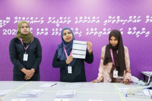 މ. ވޭވަށު ވޯޓުފޮށި އަލުން ގުނުމުންވެސް ނަތީޖާއަށް ބަދަލެއް ނައިސް، ގޮނޑި އެމްޑީޕީއަށް