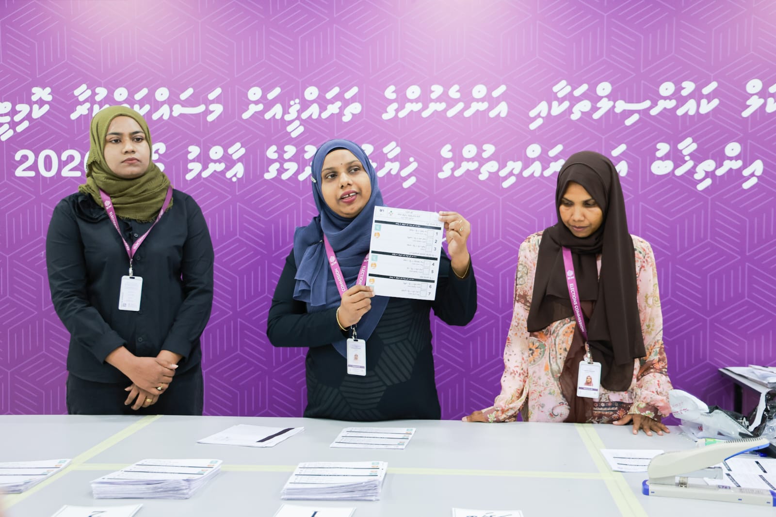 މ. ވޭވަށު ވޯޓުފޮށި އަލުން ގުނުމުންވެސް ނަތީޖާއަށް ބަދަލެއް ނައިސް، ގޮނޑި އެމްޑީޕީއަށް