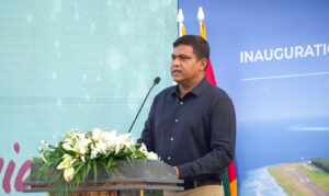 ދަރަވަންދޫ އެއާޕޯޓުގެ އާ ޓާމިނަލާއެކު ބ. އަތޮޅުގެ އިގްތިސާދަށް ބޮޑު އިންގިލާބެއް އަންނާނެ: އަމީން