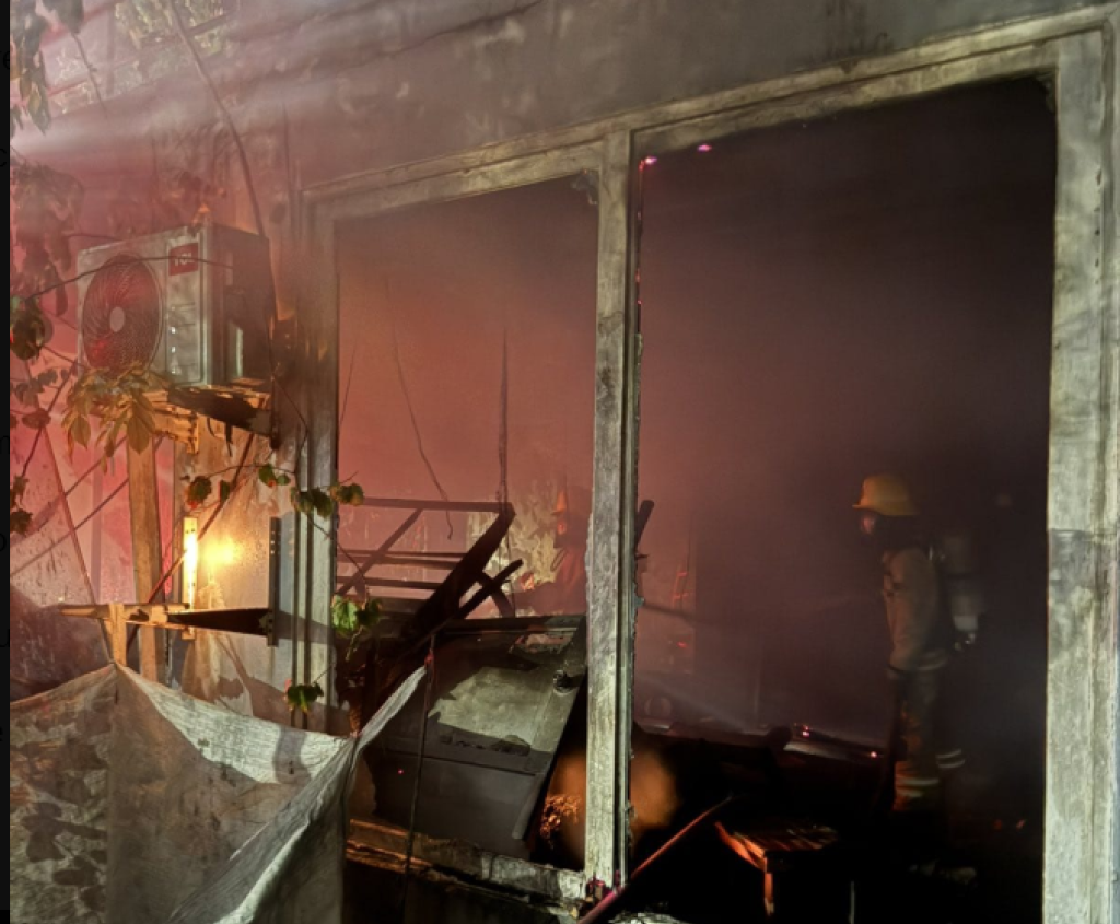 އދ. މާމިގިލީ ފެހުރިހި ޔޫތު އެސޯސިއޭޝަންގެ ގުދަނުގައި ރޯވި އަލިފާން ނިއްވާލައިފި