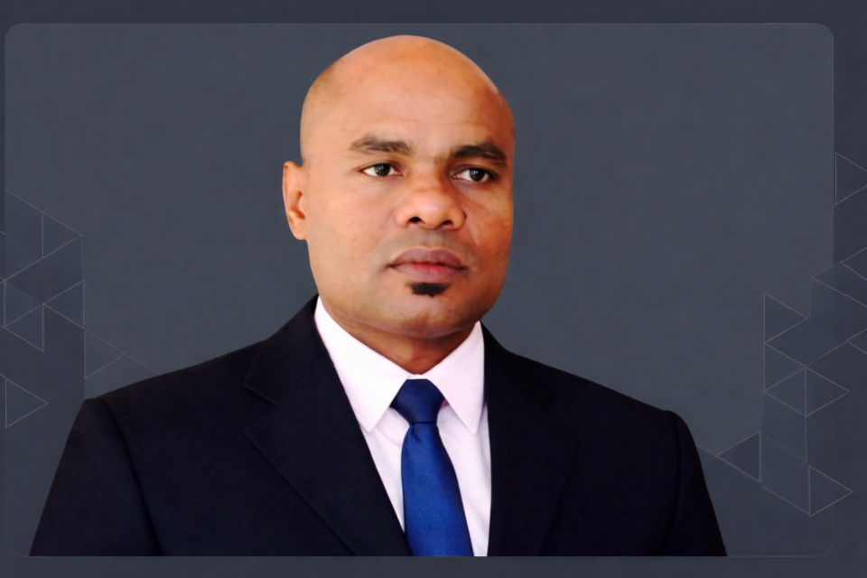 އެގްރޯ ނެޝަނަލްގެ އެމްޑީ ހިމެނޭހެން ސަރުކާރުގެ އިސް މަގާމުތަކަކުން ބޭފުޅުންތަކެއް ވަކިކޮށްފި