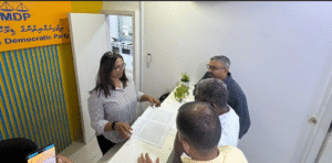 އެމްޑީޕީގެ ވަގުތީ ޗެއާޕާސަން ގަޕޯ މަގާމުން ވަކިކުރަން 55 މެންބަރުންގެ ސޮޔާއެކު ހުށަހަޅައިފި