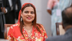 ފޮރިން މިނިސްޓަރު އިރުތިޝާމްގެ ފުރަތަމަ ރަސްމީ ދަތުރުފުޅުގައި އިންޑިއާއަށް ފުރާވަޑައިގެންފި