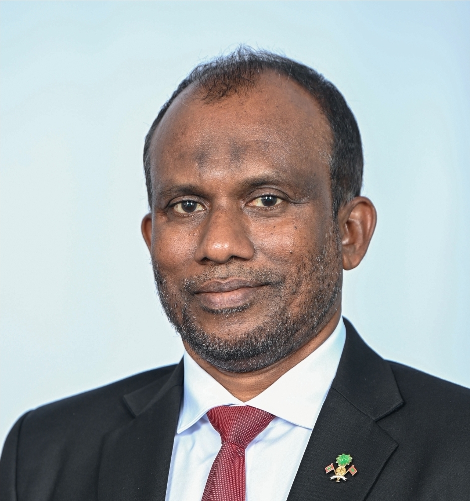ރައްޔިތުންގެ ޝަކުވާތައް އަޑުއެހުމަށް އުފެއްދެވި ޚާއްޞަ ބިއުރޯގެ އިސްވެރިޔަކަށް ޑރ. މާހިދު