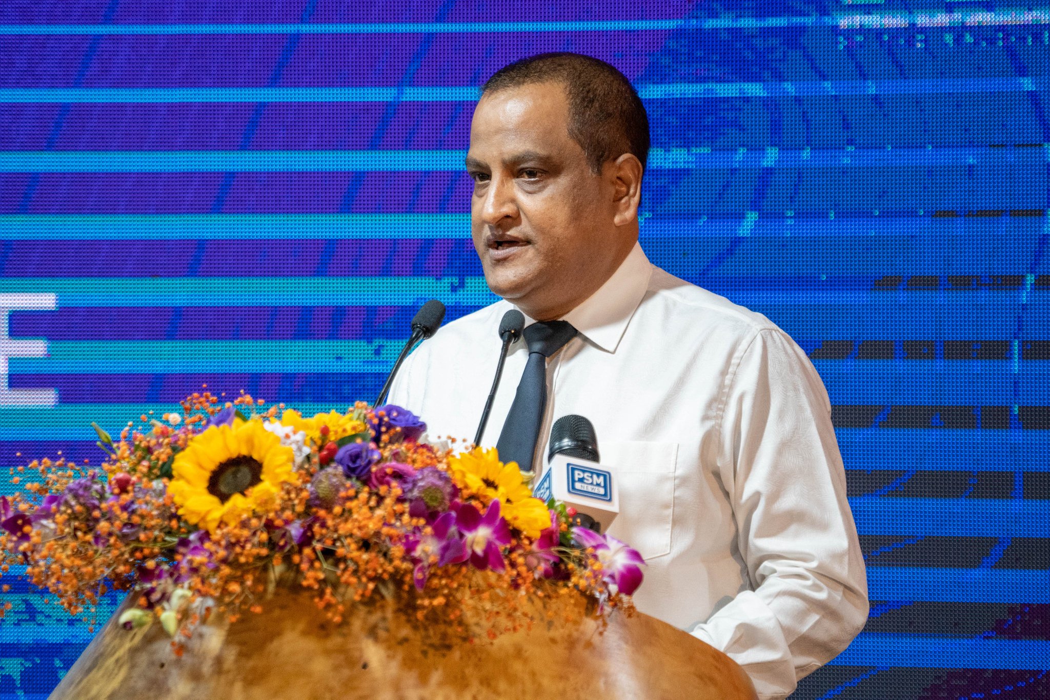 ޑަބްލިޔުޑީސީގެ މުސާރައަށް ގެނައި ބަދަލާއެކު އަމާޒުވި ފާޑުކިޔުންތަކަށް އެލްޖީއޭގެ ސީއީއޯ ރައްދުދެއްވައިފި
