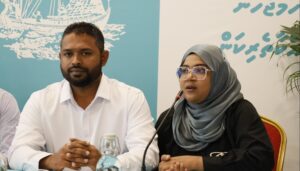 އިހަވަންދޫ ކައުންސިލްގެ އަމިއްލަ ދެ މެންބަރަކު ޕީއެންސީއާ ގުޅިއްޖެ