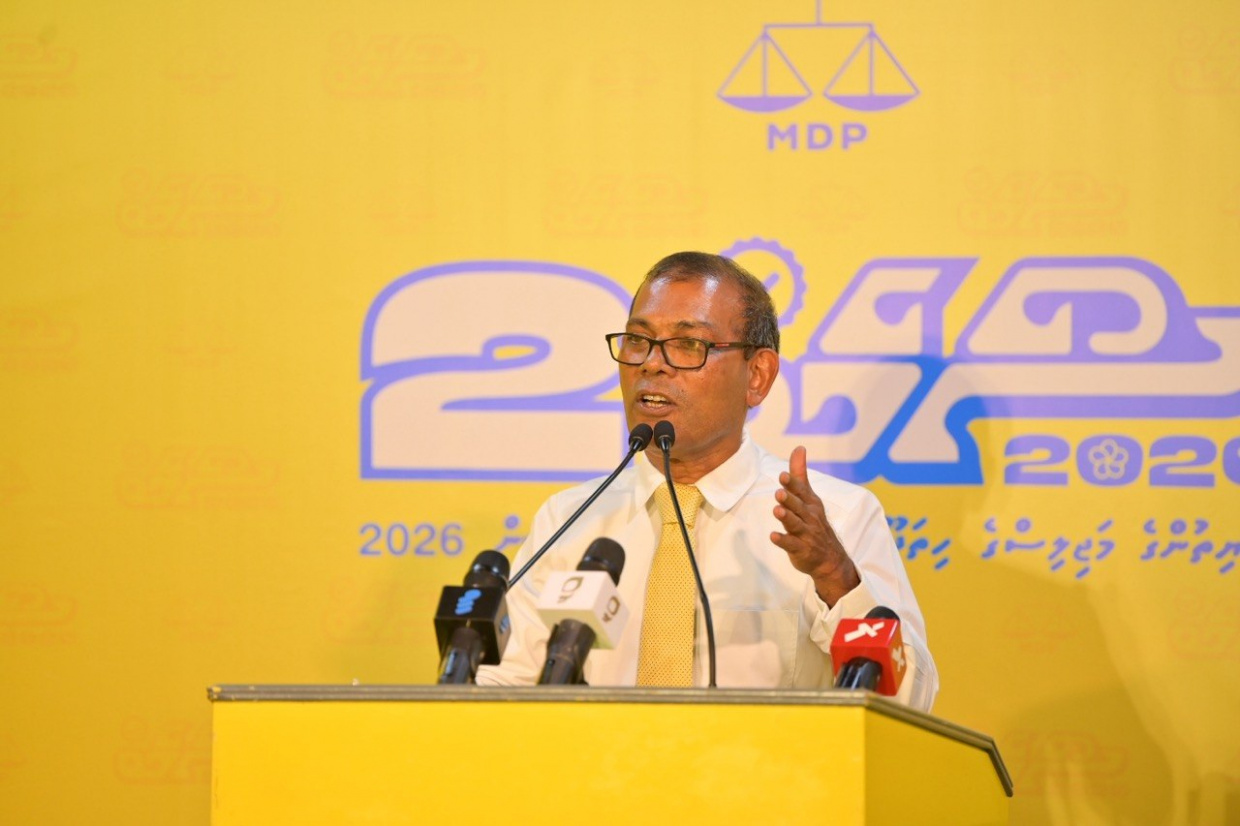 ރައީސް މުޢިއްޒު މަޤާމުން ދުރުކުރަން މަޖިލީހުގެ ތިންބައިކުޅަ ދެބައި ސޮއި ހަމަކުރާނަން: ނަޝީދު