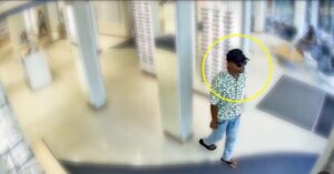 ފިހާރައަކުން އައިނެއް ވަގަށް ނެގި މީހަކު ހޯދަން އާންމުންގެ އެހީއަށް އެދިއްޖެ