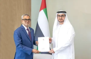 ޔޫއޭއީގެ އާ ސަފީރު ތޯރިގު ސަފީރުކަމުގެ ފަތްކޮޅު ހުށަހަޅުއްވައިފި