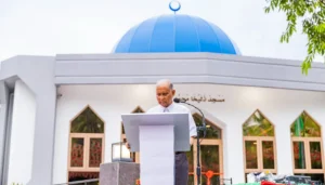 އަމިއްލަ ގޯތި ވަގުފުކުރައްވައި 'ޑިމްސް' ސޯލިހު ހުޅުދޫގައި ބިނާކުރެއްވި މިސްކިތް ހުޅުވައިފި