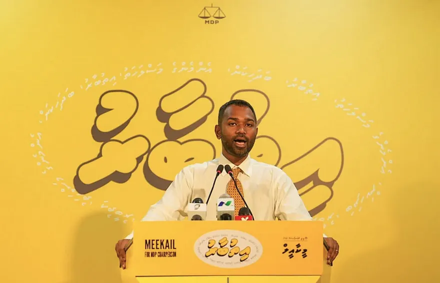 މީކާއިލް ދިން ޔަގީންކަން: ކުރިޔަށްދާނީ ތަފާތުނުކޮށް އެންމެން ގޮވައިގެން