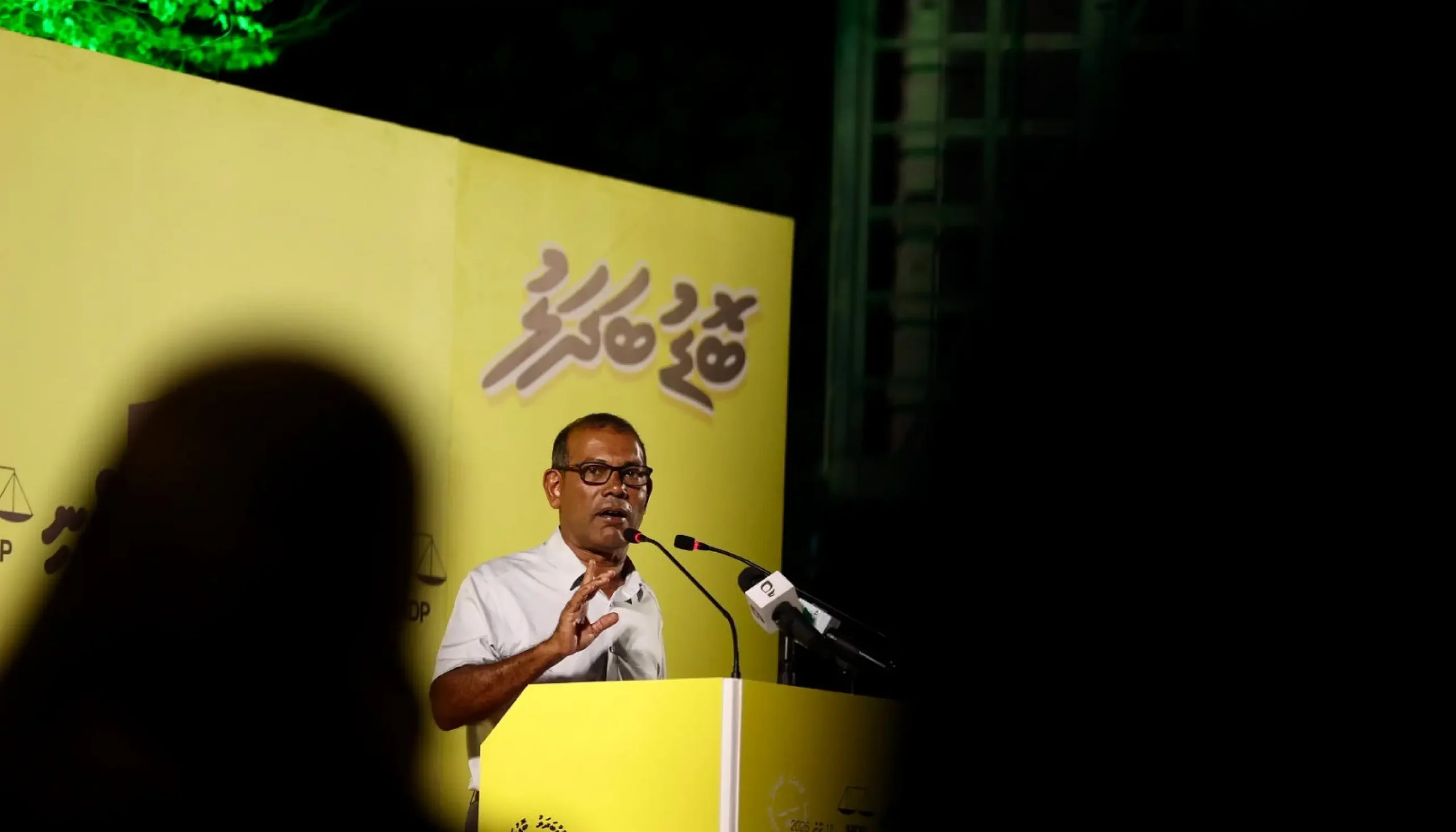 ނިމެން ގާތްވެފައިވާ ގިނަ މަޝްރޫއުތަކެއް ސަރުކާރުން ވަނީ ހުއްޓާލާފަ: ނަޝީދު