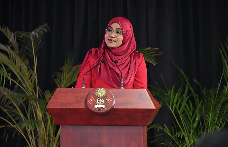 އިންސާނިއްޔަތަށްޓަކައި ލޭ ހަދިޔާކުރުމަށް ފަސްޓް ލޭޑީ އިލްތިމާސްކުރައްވައިފި
