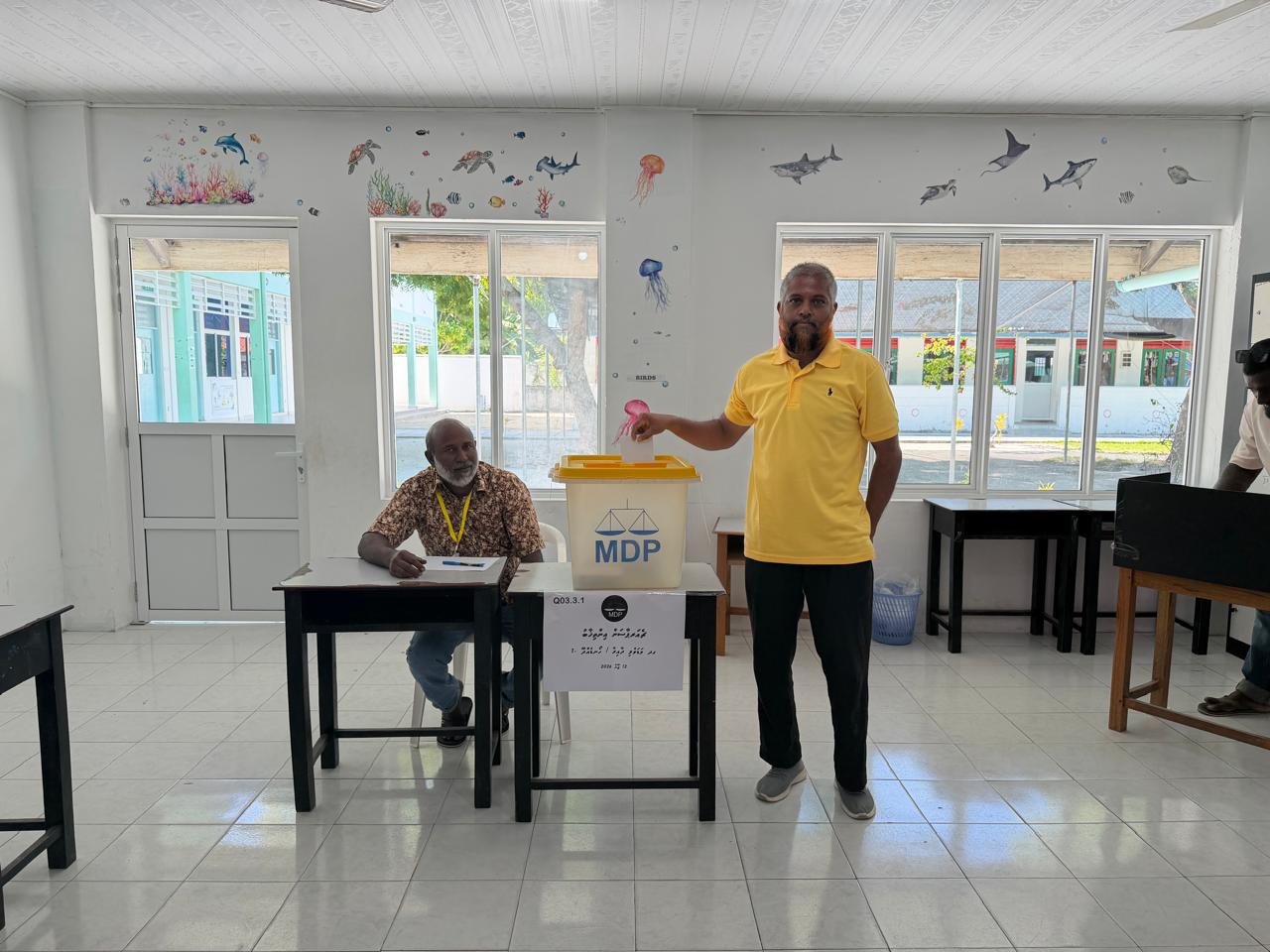 އެމްޑީޕީގެ ޗެއާޕާސަން ހޮވުމުގެ ފޯރިގަދަ އިންތިޚާބުގެ ވޯޓުލުން ފަށައިފި
