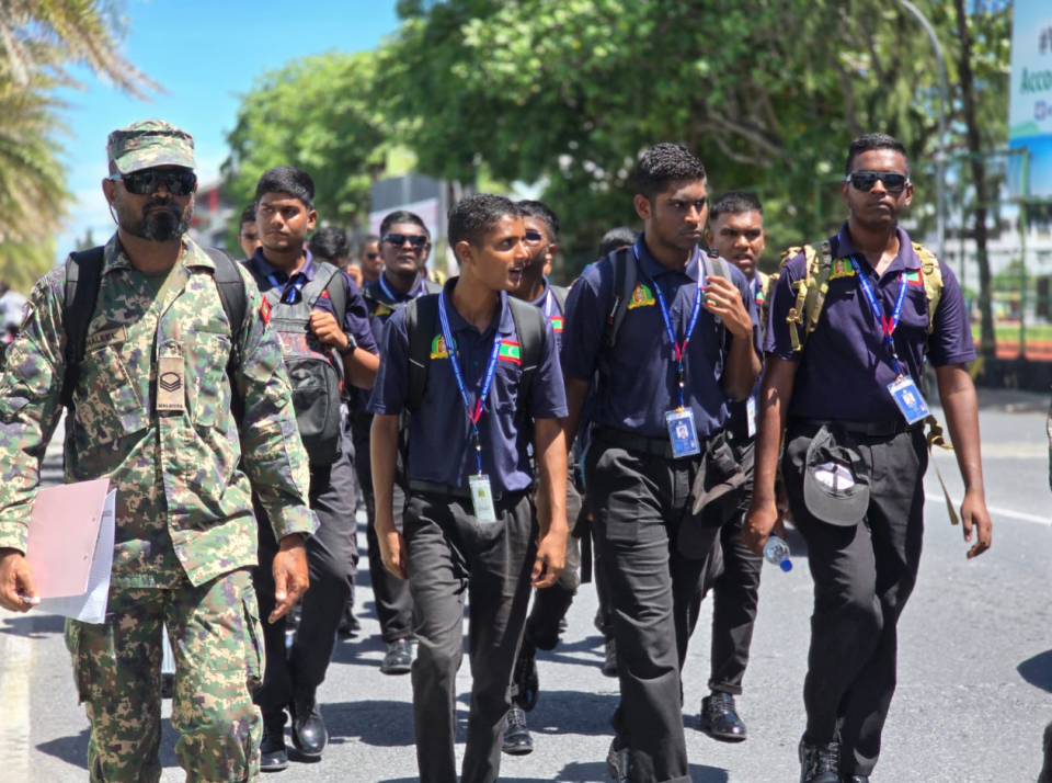 ވަތަނީ ޚިދުމަތުގެ ދެވަނަ ބެޗުގެ ފަންނީ ތަމްރީނަށް 77 ޒުވާނަކު ކިހާދޫއަށް ފުރައިފި