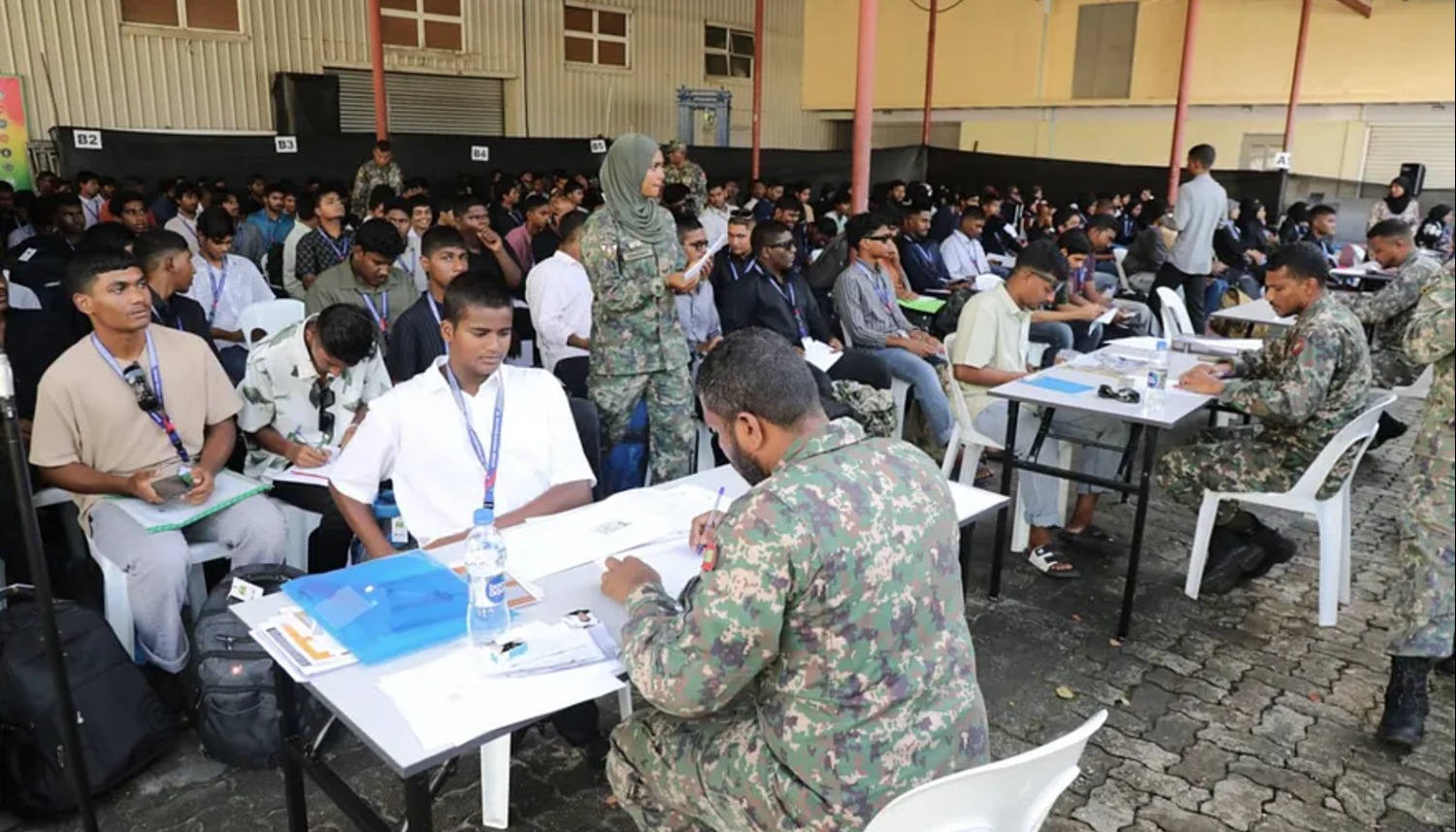 ވަތަނީ ޚިދުމަތުގެ ތިންވަނަ ބެޗުގެ ޒުވާނުން ތަމްރީނުތަކަށް ފުރައިފި
