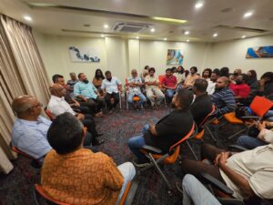 އެމްޑީޕީގެ ރައީސް، ޕާޓީގެ މެދުހެންވޭރު ދާއިރާގެ މެމްބަރުންނާ ބައްދަލުކުރައްވައިފި