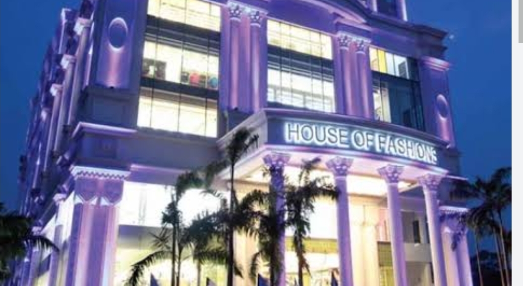 ލަންކާގެ ހައުސް އޮފް ފެޝަންސްގެ ވެރިޔާ ހައްޔަރުކޮށް، ބަންދު ކުރަން އަމުރުކޮށްފި