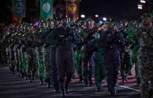 ވިއްސާރައިގެ ސަބަބުން ފަސްކުރި ދިފާއީ ބާރުގެ ޕެރޭޑު ބުރާސްފަތި ދުވަހު ހުޅުމާލޭގައި