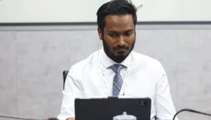 ސަނީހު ސިޓީ ކައުންސިލްގެ އޮޑިޓް ކޮމިޓީގެ ޗެއާކަމުން އެންމެ ދުވަހެއްގެ ތެރޭގައި އިސްތިއުފާ ދެއްވައިފި