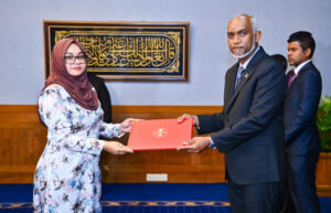 ވަޒީފާއާ ބެހޭ ޓްރައިބިއުނަލްގެ ނައިބު ރައީސް މަހީރާ މަގާމުން ވަކިކޮށްފި