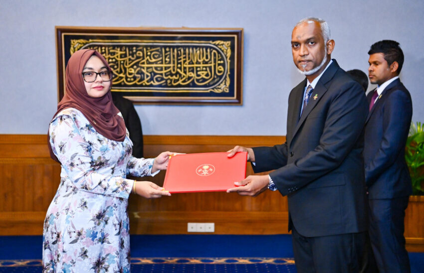 ވަޒީފާއާ ބެހޭ ޓްރައިބިއުނަލްގެ ނައިބު ރައީސް މަހީރާ މަގާމުން ވަކިކޮށްފި