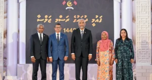 ގައުމީ ދުވަހުގެ މުނާސަބަތުގައި 13 ފަރާތަކަށް ގައުމީ އިނާމު އަރުވައިފި