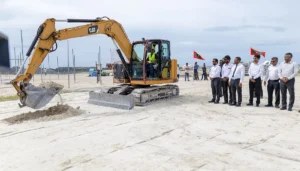 އުކުޅަހުގައި 50 ހައުސިން ޔުނިޓު އެޅުމުގެ މަސައްކަތް ރައީސް ފައްޓަވައިދެއްވައިފި