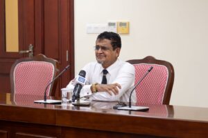 އިންފޮމޭޝަން ކޮމިޝަނަރަކަށް އަޒީޒު ޖަމާލު: މަޖިލީހުން ރުހުން ދީފި