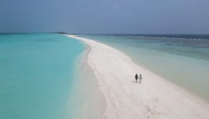 ދުނިޔޭގެ އެންމެ އަގުބޮޑު 10 ބީޗުގެ ތެރެއަށް ދިގުރަށު ގޮނޑުދޮށް