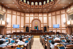 ރިސޯޓުތަކުގެ ޑޮލަރު އާމްދަނީގެ 40 އިންސައްތަ މާރުކުރަން މަޖުބޫރު، ކަޅު ބާޒާރުގެ އަގު ހާމަކުރުން ކުށަކަށް