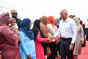 ރައީސްގެ ދެކަނބަލުން އުކުޅަހު ދަތުރުފުޅު ނިންމަވާލައްވައި މާލެ ވަޑައިގެންފި