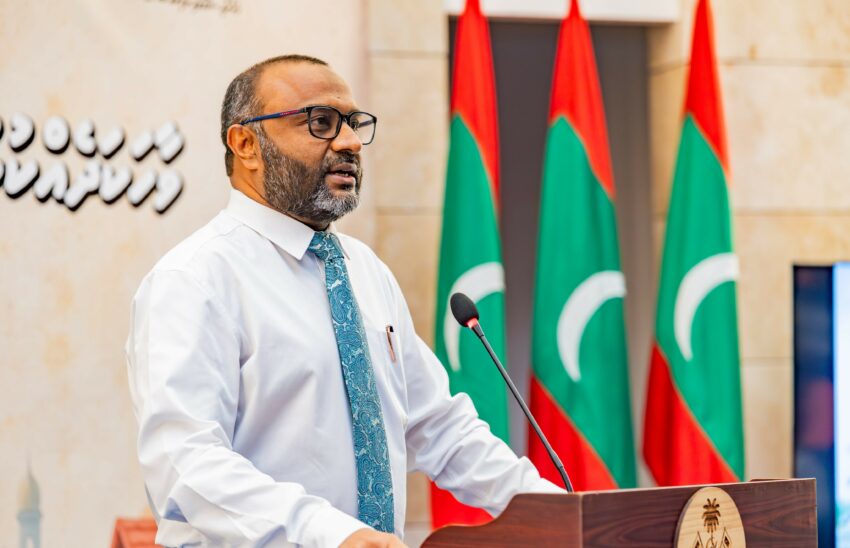 ބަސްމޮށުންތެރިކަމަކީ ދަރިވަރުންގެ ޝަޚުޞިއްޔަތު ބިނާކުރުމުގެ ތަޅުދަނޑި: ވަޒީރު ޝަހީމް