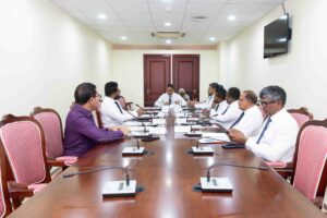 މެންބަރުންގެ އިންޝުއަރެންސާމެދު ރައްޔިތުންނަށް ވިސްނިފައި އޮތީ ރަނގަޅަކަށް ނޫން: މެމްބަރުން
