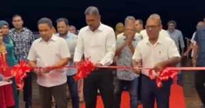 ކުރީގެ ދެ ރައީސުން ތިނަދޫ ސިޓީގެ އައު ޖެޓީ ހުޅުއްވައިދެއްވައިފި