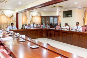 ރަސްމީ ރޭޓަށްވުރެ އަގުބޮޑުކޮށް ޑޮލަރު ވިއްކުމާއި އިޝްތިހާރު ކުރުން ކުށަކަށް، ބޮޑެތި ޖޫރިމަނާތަކެއް!