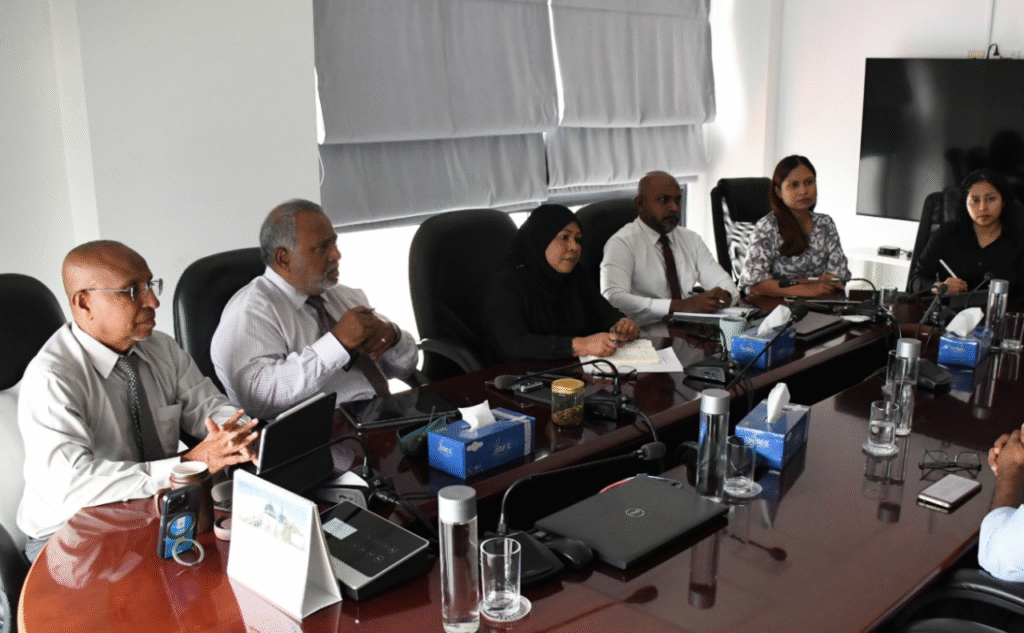 އޮޔާދިޔަ ތެޔޮ ބޯޓުތަކުގެ ފަޅުވެރިންގެ މައްސަލަ އެޗްއާރުސީއެމުން ބަލަނީ
