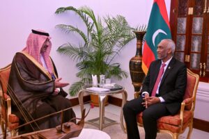 ސައުދީ ފަންޑުގެ ސީއީއޯ ރައީސް މުއިއްޒުގެ އަރިހަށް އިހުތިރާމުގެ ޒިޔާރަތެއް ކުރައްވައިފި