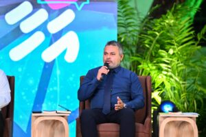 މިއީ ރައްޔިތުންނާ ހުރިހާ ކަމެއް ހިއްސާކުރާ ސަރުކާރެއް: ފިޝަރީޒް މިނިސްޓަރު
