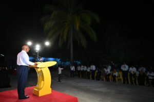 "ފުދުންތެރި ދިވެހިރާއްޖެ" ޝިއާރާއެކު ޝާހިދު ވިދާޅުވަނީ މާލެއަށް ބަރޯސާވުން ނިމުމަކަށް ގެންނަވާނެ ކަމަށް