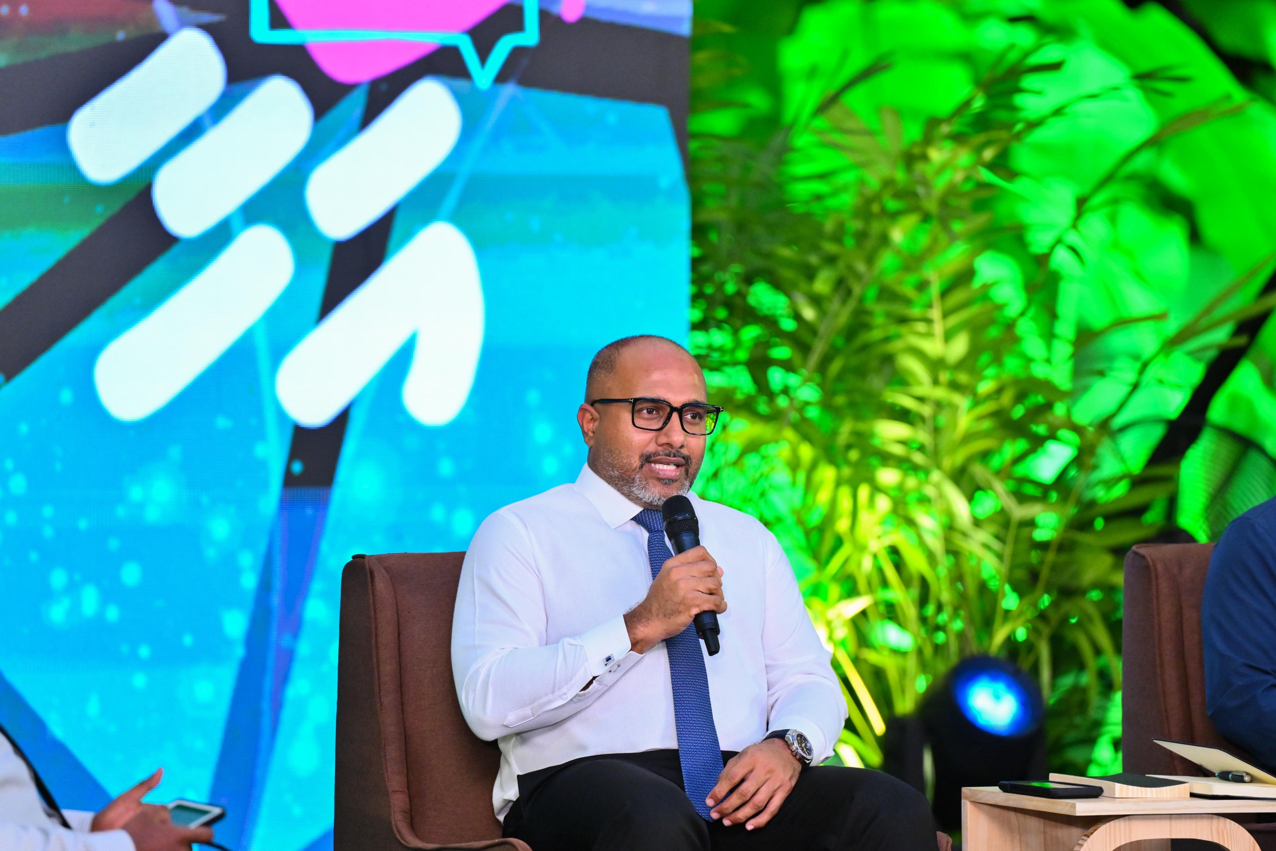 ދެ އަހަރާއި ބައިގެ ތެރޭގައި 1.5 ބިލިއަން ރުފިޔާގެ މަސްތުވާތަކެތި އަތުލައިގަނެވިއްޖެ: އިހުސާން