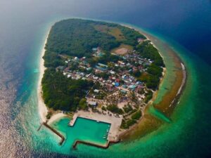 އަނގޮޅިތީމުގައި މުސްކުޅި އަންހެނަކަށް ޖިންސީ ގޯނާކުރި ތުހުމަތުގައި ހައްޔަރުކުރި މީހާ 15 ދުވަހަށް ބަންދަށް